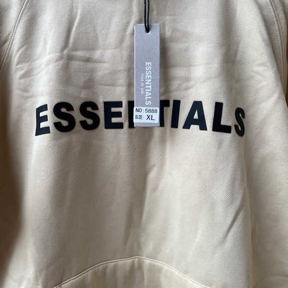NWT ESSENTIALS Fear of God pullover hoodie in butter cream size XL - Picture 2 of 11